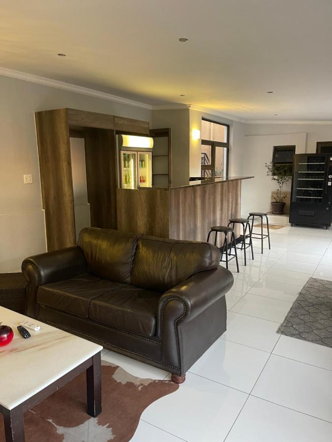 Ethithiya Guesthouse And Self-Catering Windhoek Esterno foto