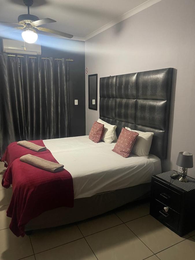 Ethithiya Guesthouse And Self-Catering Windhoek Esterno foto